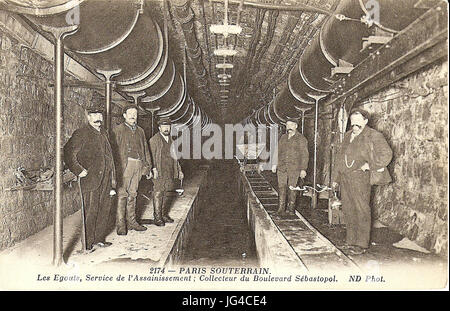 PARIS-SOUTERRAIN - Les Égouts, Service de l'assainissement; Collecteur du Boulevard Sébastopol Stockfoto