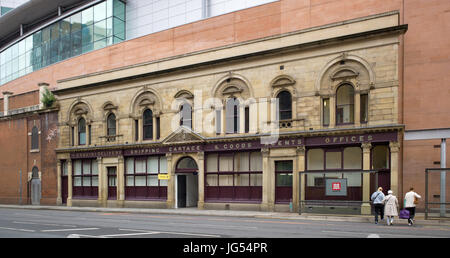 Stillgelegte waren Büros von Manchester London Road Bahnhof auf der London Road unter Bahnhof Manchester Piccadilly, Manchester, UK Stockfoto