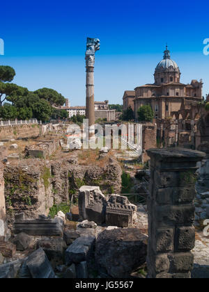 Roman Forum, Foro Romano, rechteckige Forum, umgeben von den Ruinen der diverse wichtige antike Regierungsgebäude im Zentrum von der Rom-Italien Stockfoto