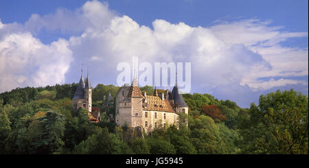 Château De La Rochepot ein 12. Jahrhundert feudalen Burg von Neo-Gothic-burgundischen Stil, La Rochepot Burgund Frankreich Stockfoto