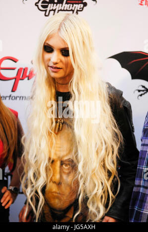 Taylor momson kommt 3. jährlichen Revolver Golden Gods Awards Club Nokia April 20,2011 Los Angeles, Kalifornien. Stockfoto