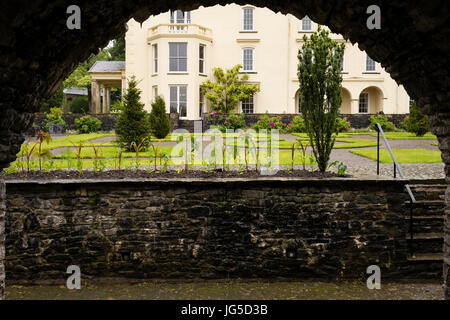 Das 17. Jahrhundert Klostergarten Aberglasney, Carmarthenshire, Wales, UK Stockfoto