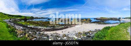 Ballintoy Alter Hafen verwendet im Spiel der Throne als Iron Island Lordsport Hafen und die Lage für die Szene des Werkzeugsan Grayjoy's Homecoming in Staffel 2. Stockfoto