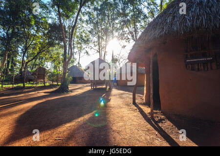 Traditionelle, tribal Hütte der kenianischen Bevölkerung, Nairobi Stockfoto