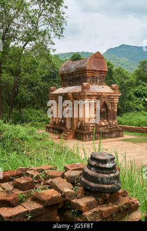 Alten Sakralbauten aus dem Reich der Champa - Chamer Kultur. In meinem Sohn, in der Nähe von Hoi an, Vietnam. UNESCO-Welterbe. Stockfoto