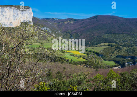 Felsen in den Vercors im Frühjahr Stockfoto