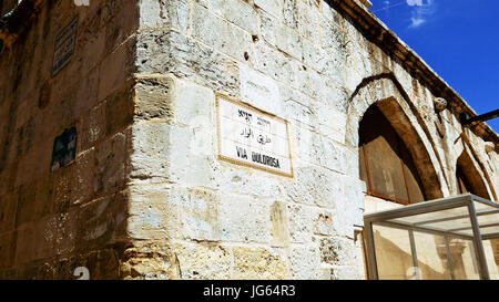 Via Dolorosa Straßenschild in Jerusalem Stockfoto