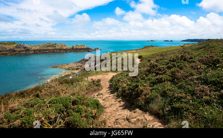 Küstenweg in der Nähe von Cancale in der Bretagne Stockfoto