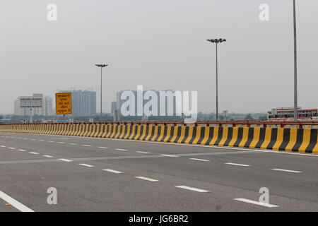 Yamuna Expressway, tolle Noida, Uttar Pradesh, Indien Stockfoto