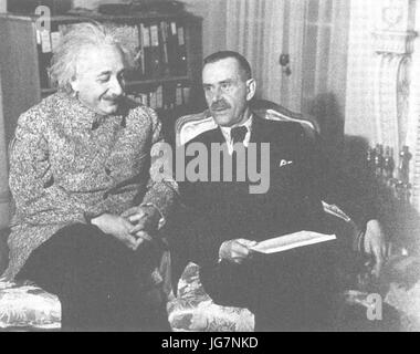 Thomas Mann mit Albert Einstein Princeton 1938 Stockfoto