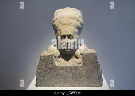 Büste der russischen Kaiserin Catherine das große von tschechischen Jugendstil Bildhauer Ladislav Šaloun (undatiert) auf dem Display in der Galerie des zentralen böhmischen Region (GASK) in Kutná Hora, Tschechische Republik. Stockfoto