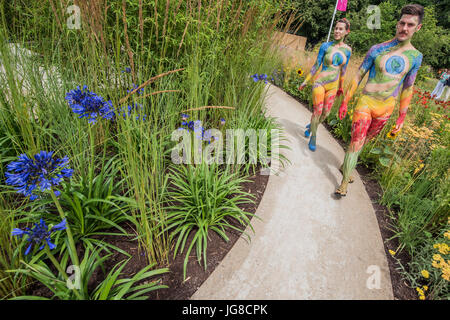 London, UK. 3. Juli 2017. Der Hampton Court Flower Show, organisiert von der Royal Horticultural Society (RHS). Auf dem Gelände des Hampton Court Palace, London. Bildnachweis: Guy Bell/Alamy Live-Nachrichten Stockfoto