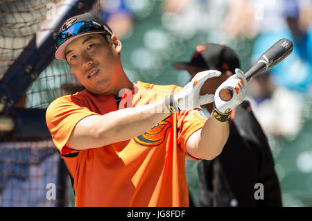 Milwaukee, WI, USA. 3. Juli 2017. Baltimore Orioles linker Feldspieler Hyun so Kim #25 vor der Major League Baseball Spiel zwischen den Milwaukee Brewers und den Baltimore Orioles im Miller Park in Milwaukee, Wisconsin. John Fisher/CSM/Alamy Live-Nachrichten Stockfoto