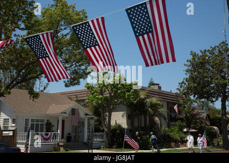 Long Beach, USA. 4. Juli 2017. Bluff Höhen 4th of July Block Party, Long Beach, CA-Credit: Kayte Deioma/Alamy Live-Nachrichten Stockfoto