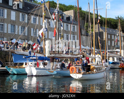 Alten Segelregatta, Binic Hafen in der Nähe von Saint-Brieuc, Côtes-d ' Armor, Bretagne, Bretagne, Frankreich Stockfoto