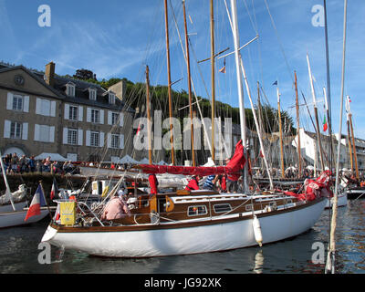 Alten Segelregatta, Binic Hafen in der Nähe von Saint-Brieuc, Côtes-d ' Armor, Bretagne, Bretagne, Frankreich Stockfoto