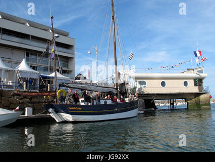 Die Saint-Quay, alte Segelregatta, Binic Hafen in der Nähe von Saint-Brieuc, Côtes-d ' Armor, Bretagne, Bretagne, Frankreich Stockfoto