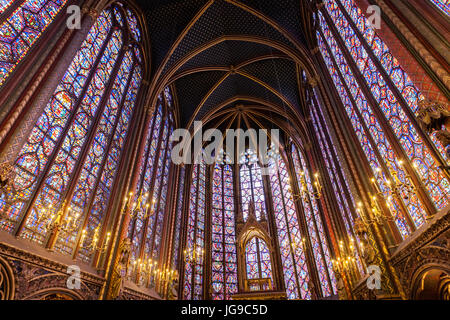 Glasmalerei Interior der Sainte-Chapelle, Heilige Kapelle, königliche Kapelle im gotischen Stil,, Paris, Frankreich Stockfoto