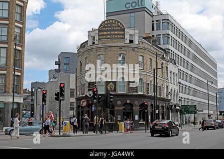 Eine Außenansicht des Old Blue Last Pub und Musik Veranstaltungsort auf der Great Eastern Street in Shoreditch, East London UK KATHY DEWITT Stockfoto