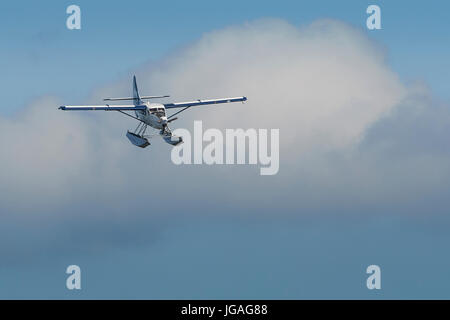 Harbour Air turbo Otter floatplane Annäherung an den Hafen von Vancouver, British Columbia, Kanada. Stockfoto