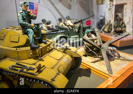 Scale Modell WW2 Kampfszenen im Denkmal des zweiten Weltkriegs Museum in Quinéville, Manche, Normandie, Frankreich Stockfoto