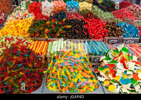 Süßigkeiten-Stall in Carmel Shuk, Tel Aviv, Israel Stockfoto