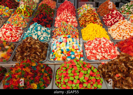 Süßigkeiten-Stall in Carmel Shuk, Tel Aviv, Israel Stockfoto