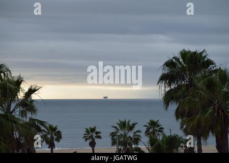 Sonnenuntergang am Huntington Beach, Kalifornien Stockfoto