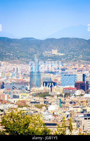 Panorama von Barcelona mit Torre Agbar, Katalonien, Spanien Stockfoto