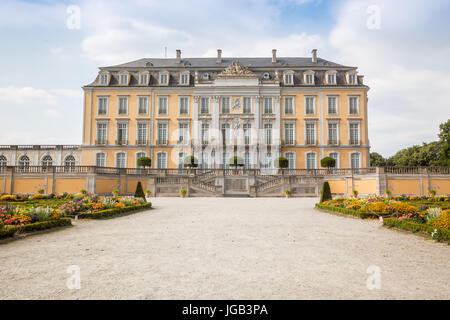 Schloss Augustusburg in Brühl ist eines der ersten Beispiele für Rococo Kreationen in Deutschland. Stockfoto