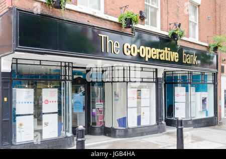 Filiale der Co-Operative Bank in Colehill, Tamworth, Staffordshire Stockfoto