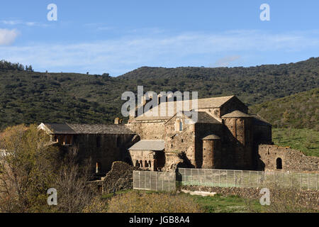 Alte romanische Kloster (Ende des 8. Jahrhunderts) Sant Quirze de Colera, Alt Empordà Girona Provinz, Katalonien, Spanien Stockfoto