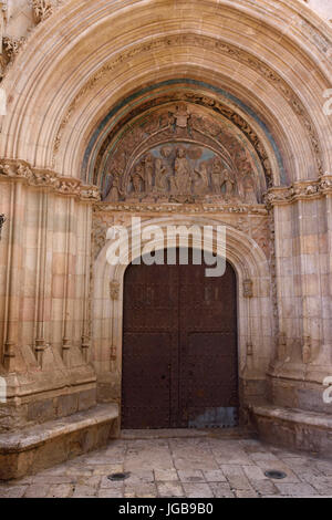 Seitentür Santa Maria de Los Sagrados Corporales Kirche, Daroca; Zaragoza Provinz Aragon; Spanien Stockfoto