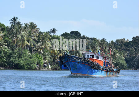 Ashtamudi See in Kerala Stockfoto