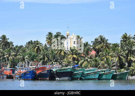 Ashtamudi See in Kerala Stockfoto