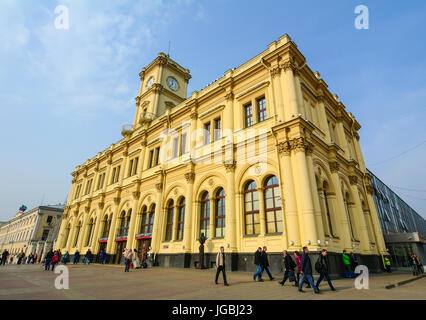 Moskau, Russland - 3. Oktober 2016. Passazhirskaya Bahnhof in Moskau, Russland. Es auch bekannt als Leningradsky Bahnhof ist der älteste von Moskau " Stockfoto