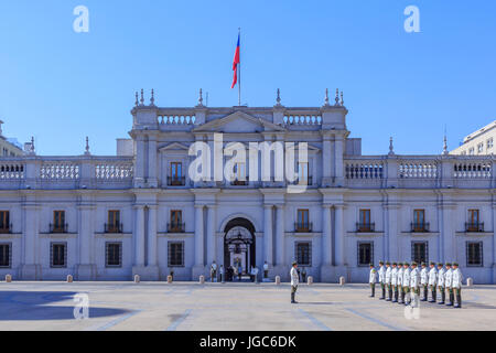 Wachwechsel an der Presidential Palace von La Moneda, Santiago de Chile, Chile Stockfoto