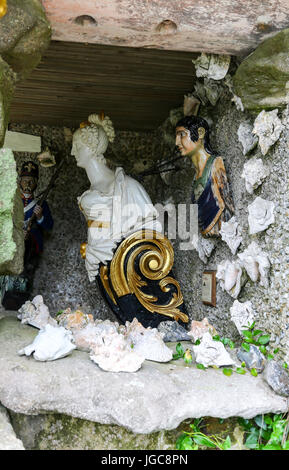 Galionsfiguren des Wracks von Schiffen im Valhalla in Tresco Abbey Gardens, Tresco Insel, Isles of Scilly, England, Vereinigtes Königreich. Stockfoto