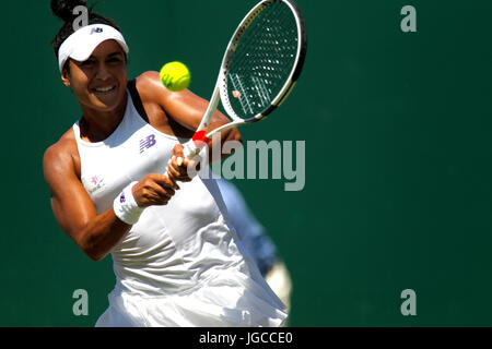 London, UK. 5. Juli 2017.  Heather Watson aus Großbritannien in Aktion in ihrem zweiten Vorrundenspiel in Wimbledon gegen Anastasija Sevastova Lettland Kredit: Adam Stoltman/Alamy Live News Stockfoto