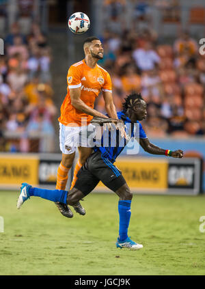 Houston, TX, USA. 5. Juli 2017. Houston Dynamo Verteidiger Leonardo (22) während einer Major League Soccer-Spiel zwischen den Houston Dynamo und Montreal Impact BBVA Compass Stadium in Houston, Texas. Chris Brown/CSM/Alamy Live-Nachrichten Stockfoto