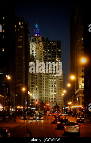 Michigan Avenue bei Nacht, Chicago, Illinois, America, USA Stockfoto