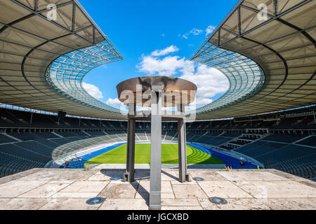 Innenansicht des Olympiastadion (Olympiastadion) in Berlin, Deutschland Stockfoto