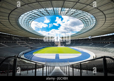 Innenansicht des Olympiastadion (Olympiastadion) in Berlin, Deutschland Stockfoto