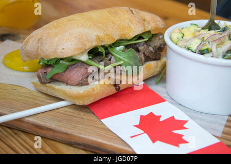 1. Juli 2017, Kanada 150 Tag spezielle Prime Rib Sandwich in Fleisch und Brot Restaurant, Vancouver, Kanada Stockfoto