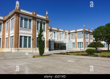 Eingang des Museo Automovilístico, Automobil Museum von Málaga, Andalusien, Spanien Stockfoto