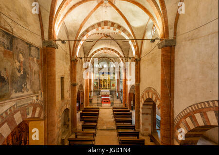 Italien Piemont Buttigliera Alta Sant'Antonio di Ranverso Precettoria das Kirchenschiff Stockfoto