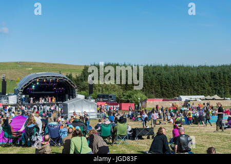 Dundrennan Schottland, UK - 25. Juli 2015: Festival-Besucher auf dem Festival Weidenmanns Stockfoto