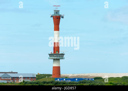 WANGEROOGE, DEUTSCHLAND.  4. Juli 2017: Blick auf den neuen Leuchtturm im Westen auf der Insel Wangeroog, eines der sieben Ost friesische abruptes ist ein Beaut Stockfoto