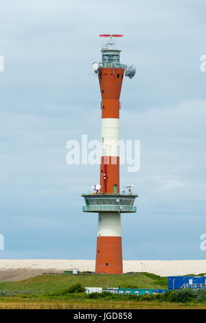 WANGEROOGE, DEUTSCHLAND.  4. Juli 2017: Blick auf den neuen Leuchtturm im Westen auf der Insel Wangeroog, eines der sieben Ost friesische abruptes ist ein Beaut Stockfoto