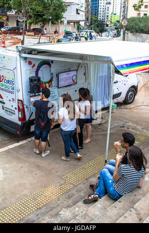 Bewegung, Roosevelt-Platz, Satyrianas Festival 2015, 20/11, Hauptstadt, Center, São Paulo, Brasilien. Stockfoto